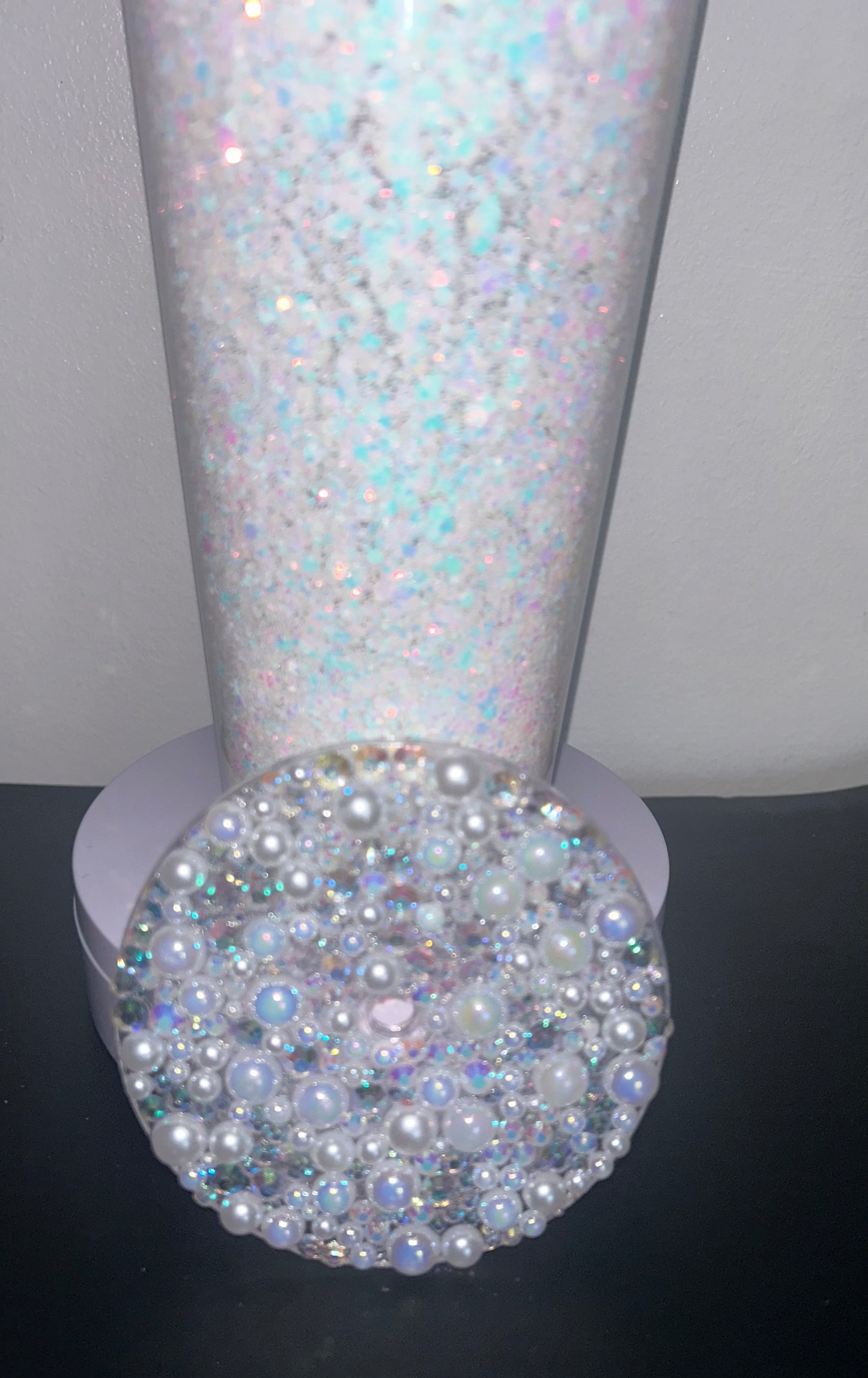 24oz Snowglobe cup tumbler White colour shift glitter